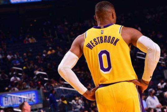 欧洲杯直播-【观点】韦少球商低？混了那么多年的他才是球场智者